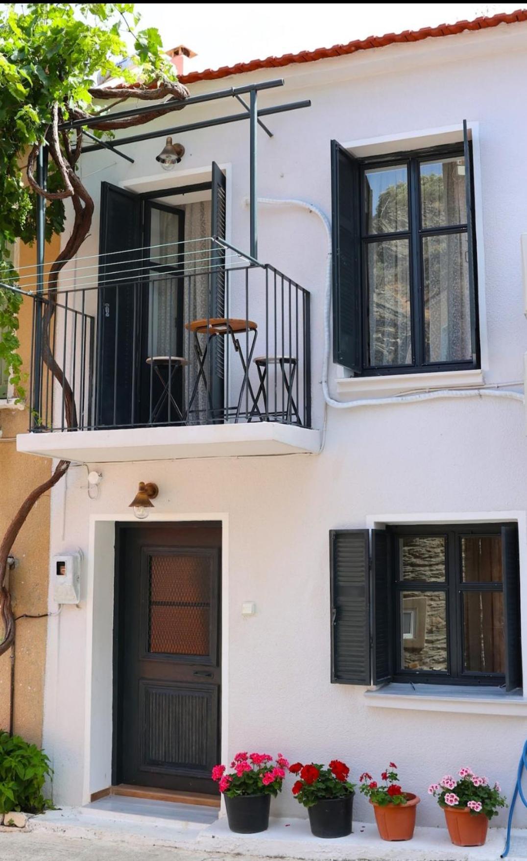 Vila Titinas' Plomari Exteriér fotografie